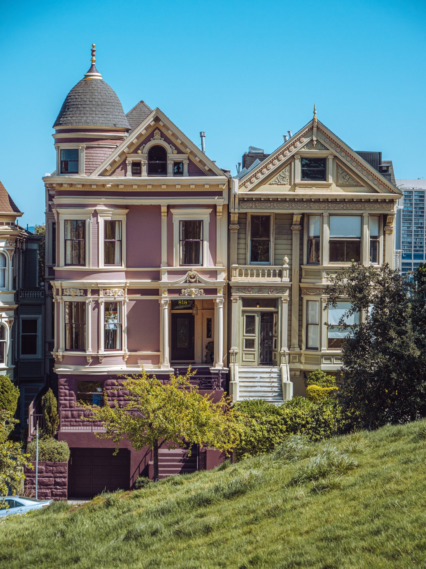 Preserving History: The Timeless Charm of Victorian Homes in the San Francisco Bay Area